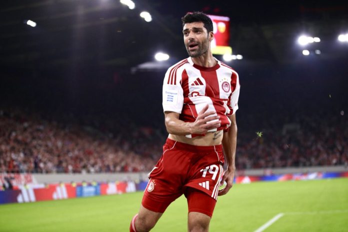 Ολυμπιακός – ΑΕΚ 2-0 τελικό: Οι Πειραιώτες πήραν τη νίκη Ολυμπιακός – ΑΕΚ 2-0 τελικό: Οι Πειραιώτες πήραν τη νίκη μέσα στο «Καραϊσκάκης»