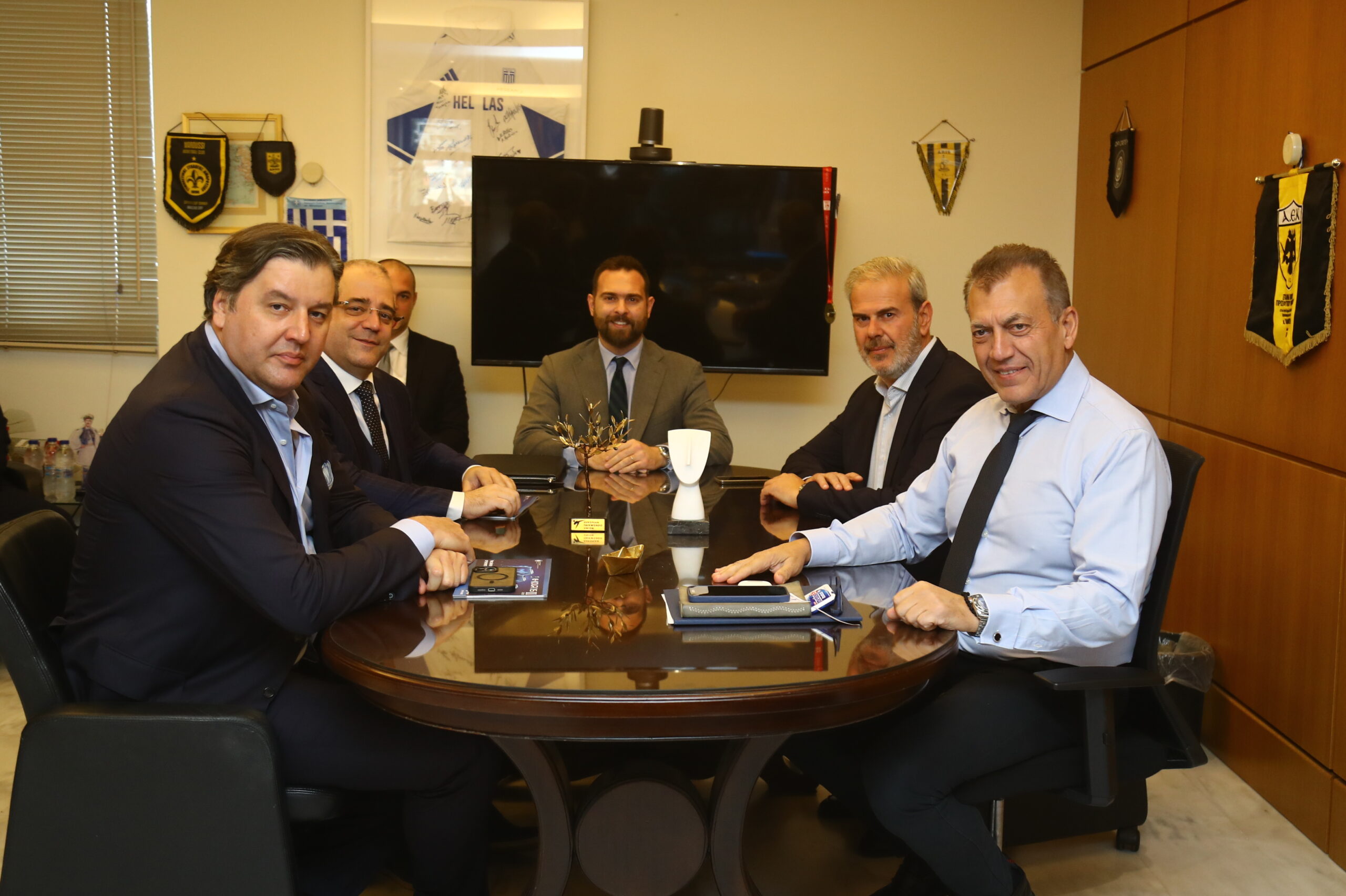 ΜΑΡΚΟΣ ΧΟΥΖΟΥΡΗΣ