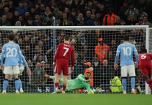 Θρίαμβος για τους «πολίτες» στο ντέρμπι της Premier League Η απόκρουση του Μαμαμρνασβίλι