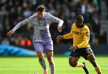 Ο Στέφανος Τζίμας για πρώτη φορά βασικός στην Premier League με την Μπράιτον, στον πάγκο ο Μπάμπης Κωστούλας ΦΩΤΟ Credit Image: © Craig Thomas