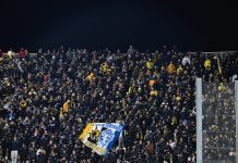 Πρόστιμο 30.000 ευρώ από την UEFA και ποινή με αναστολή που αφορά εισιτήρια σε εκτός έδρας Οι οπαδοί της ΑΕΚ στη Φλωρεντία (ΑΝΤΩΝΗΣ ΝΙΚΟΛΟΠΟΥΛΟΣ