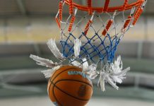 Ανήλικος πέταξε κάγκελο σε αγώνα μπάσκετ στο Αργος, κινήθηκε απειλητικά προς τη φιλοξενούμενη ομάδα και συνελήφθη ΦΩΤΟ ΜΑΡΚΟΣ ΧΟΥΖΟΥΡΗΣ