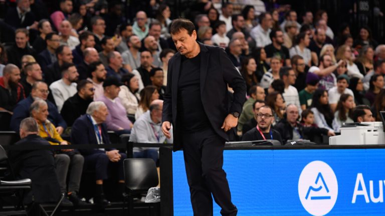 Αταμάν για το Βιλερμπάν – Παναθηναϊκός: «Κάναμε ντροπιαστικά λάθη στο τέλος