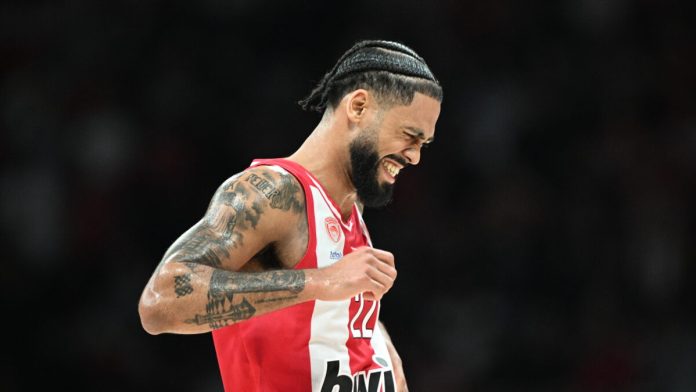 Μπαρτσελόνα: Ανησυχία για τον Τάιλερ Ντόρσεϊ που αποχώρησε κουτσαίνοντας από Ο Τάιλερ Ντόρσεϊ