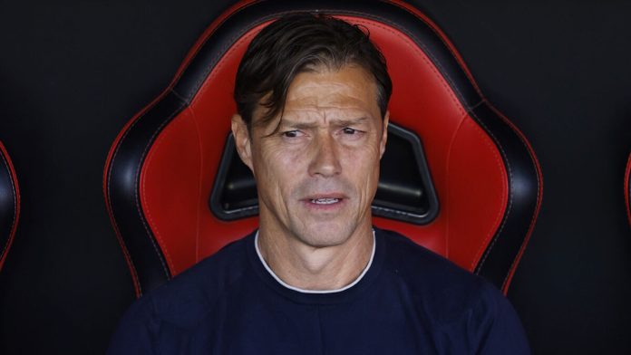 Ο Ματίας Αλμέιδα στον πάγκο της Σεβίλλης