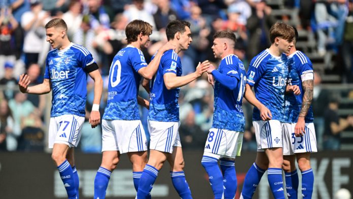 Ο Τάσος Δουβίκας