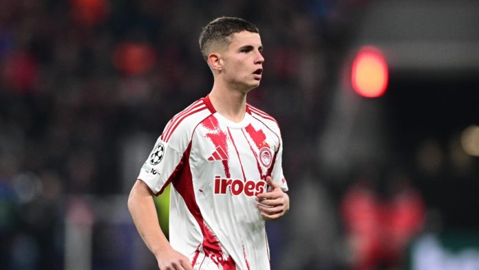 Ο Χρήστος Μουζακίτης