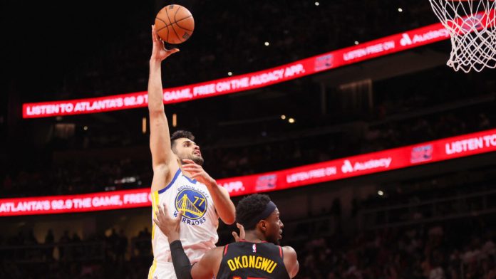 Οι Γκόλντεν Στέιτ Γουόριορς έδωσαν νέο δεκαήμερο συμβόλαιο στον Ομέρ Ο Ομέρ Γιούρτσεβεν