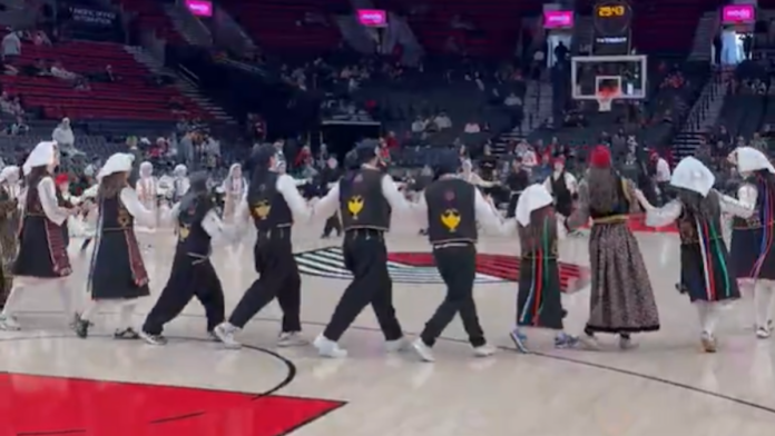 Μπλέιζερς-Μπακς