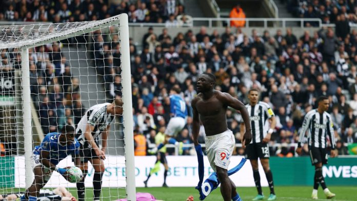 Σάντερλαντ 1-2: «Διπλό» ανατροπής στο ντέρμπι και προσπέραση στη βαθμολογία ΦΩΤΟAction Images via Reuters