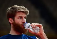 Ανόητο το θέμα του διαβατηρίου, είμαι πολύ περήφανος που είμαι Έλληνας πολίτης Ο Γουόκαπ