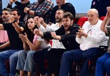 Βεζένκοφ και Νετζήπογλου πανηγύρισαν έξαλλα τη νίκη του Ολυμπιακού επί της Νόβι Μπέογκραντ στο πόλο ανδρών Βεζένκοφ και Νετζήπογλου