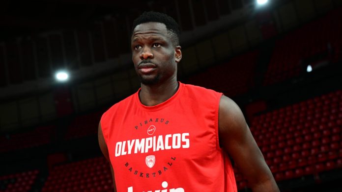 Με Φαλ στη Λιόν οι ερυθρόλευκοι για το παιχνίδι με Ο Φαλ