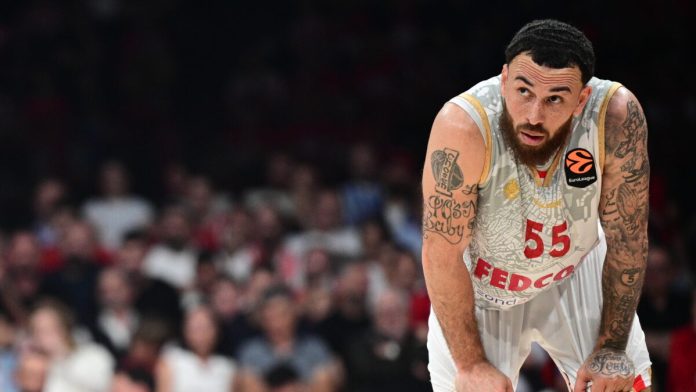 Ο Μάικ Τζέιμς