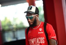 Μονακό: Η δωδεκάδα του Γιώργου Μπαρτζώκα για τον πρώτο αγώνα των πλέι οφ της Euroleague Η άφιξη του Ντόντα Χολ στο ΣΕΦ