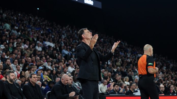 Ο Γιώργος Μπαρτζώκας