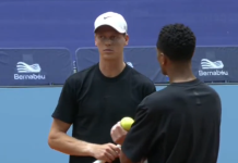 Ναδάλ και Κουρτουά έπαιξαν τένις κόντρα στους Σίνερ και Μπέλιγχαμ στο Μπερναμπέου με διαιτητή τον Πέρεθ Ο Σίνερ με τον Μπέλιγχαμ