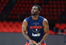 Ο Κίναν Έβανς επέστρεψε στην Ελλάδα και έκανε έκπληξη στους συμπαίκτες του στον Ολυμπιακό Ο Κίναν Έβανς