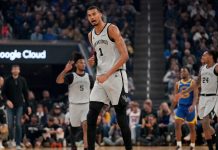 Οι Σπερς κέρδισαν στην έδρα των Γουόριορς με σόου του Γουεμπανιάμα, οι Σέλτικς διέλυσαν τους Χιτ στο Μαϊάμι Ο Γουεμπανιάμα