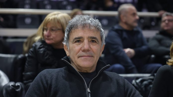 Ο Μυστακίδης