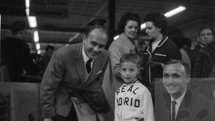 Πέθανε ο Εμίλιο Σανταμαρία, θρυλικός αρχηγός της Ρεάλ Μαδρίτης Ο Εμίλιο Σανταμαρία (ΔΕΞΙΑ) σε φωτογραφία με τον Αλφρέδο Ντι Στέφανο (Credit line: BNA Photographic