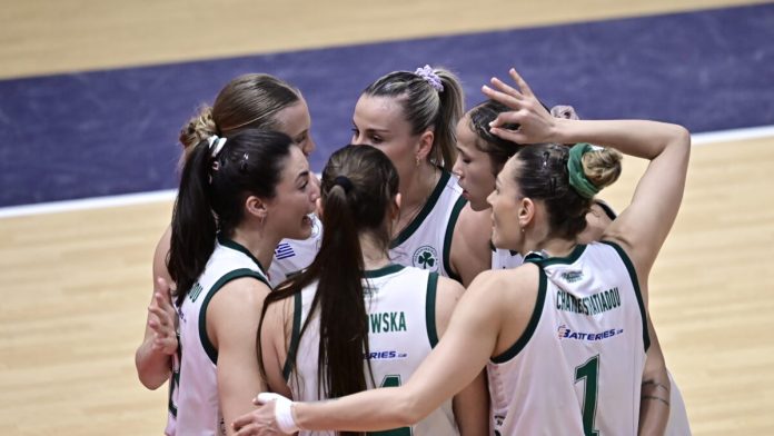 H ομάδα βόλεϊ γυναικών του Παναθηναϊκού