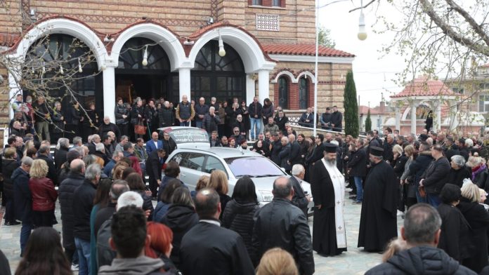 Συγκίνηση στο τελευταίο «αντίο» του παλαίμαχου ποδοσφαιριστή Στέφανος Μπορμπόκης