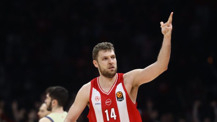 Ο Σάσα Βεζένκοφ