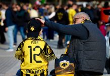 Φοβερή ατμόσφαιρα από τους οπαδούς στην τελευταία προπόνηση πριν το ντέρμπι με τον ΠΑΟΚ Οπαδοί της ΑΕΚ