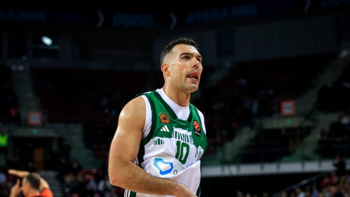 Ο Κώστας Σλούκας