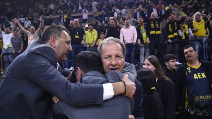 ΦΩΤΟ ΜΑΡΚΟΣ ΧΟΥΖΟΥΡΗΣ