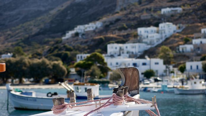 Το λιμάνι της Αμοργού
