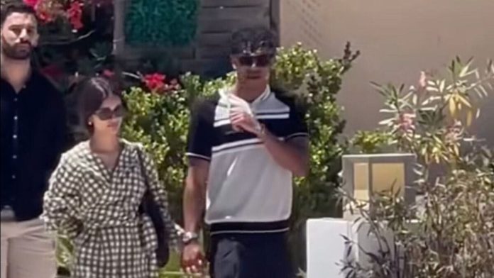 Ο Λαμίν Γιαμάλ με τη σύντροφό του στη Ζάκυνθο