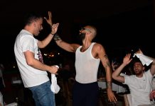 Ο ξέφρενος χορός του Εβάν Φουρνιέ στο δείπνο για την κατάκτηση της Euroleague Ο Φουρνιέ