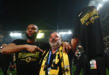 Ο Μάριος Ηλιόπουλος με τον Μουκουντί
