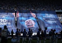 Συγκίνηση και πανό για τον Πεπ Γκουαρντιόλα στο τελευταίο του παιχνίδι στην Premier League Γκουαρντιόλα