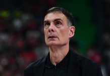 «Γνωστός οπαδός της Φιορεντίνα έσπασε το χέρι του προσπαθώντας να με χτυπήσει στη φυσούνα» KLODIAN LATO