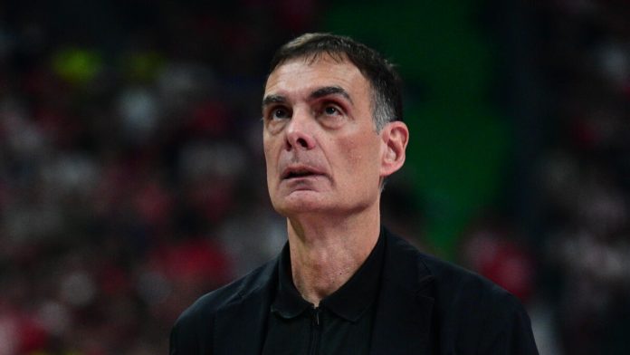 «Γνωστός οπαδός της Φιορεντίνα έσπασε το χέρι του προσπαθώντας να KLODIAN LATO